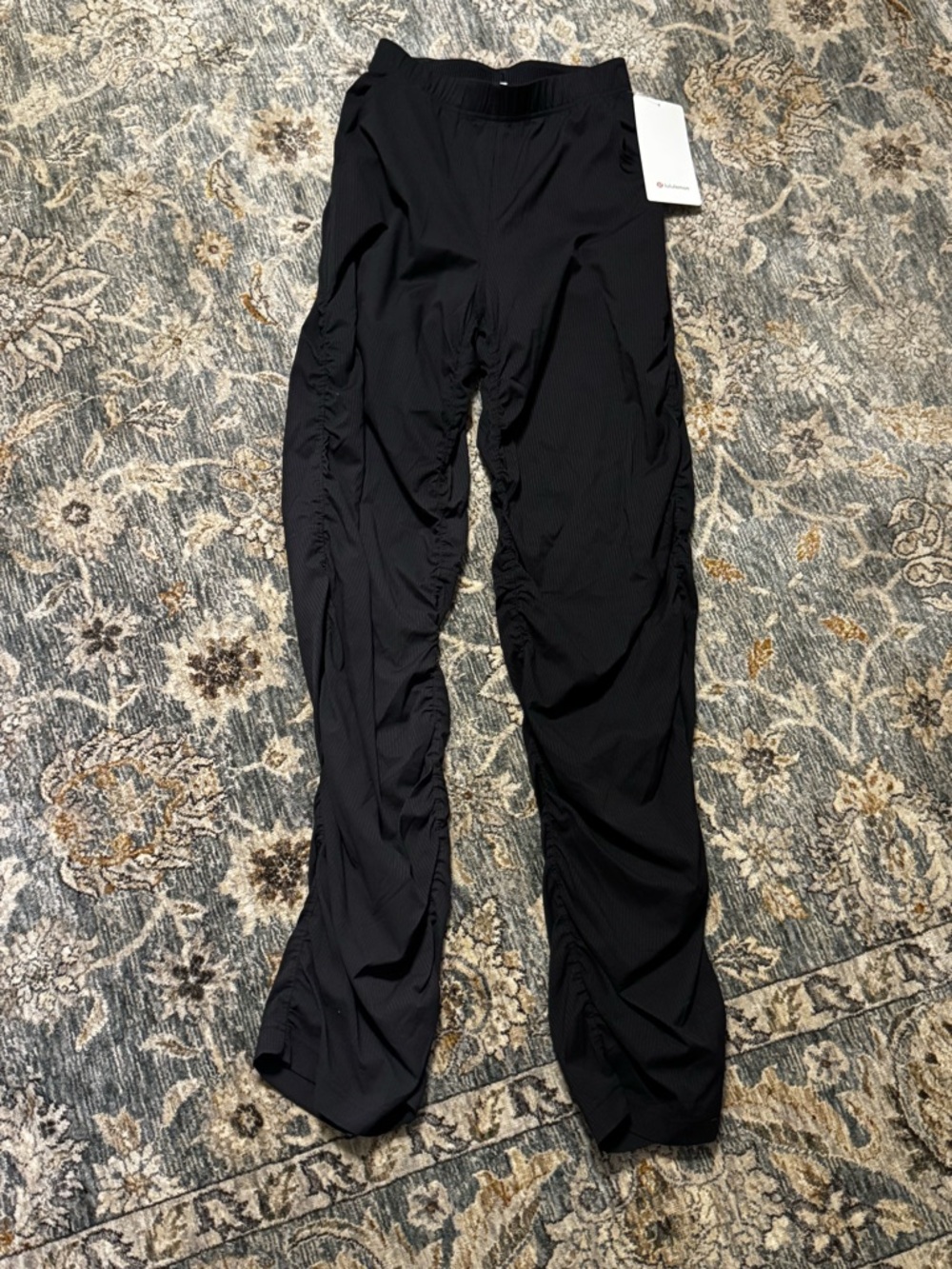 Lululemon Dance Studio Slimfit HR flared pant size XS NWT